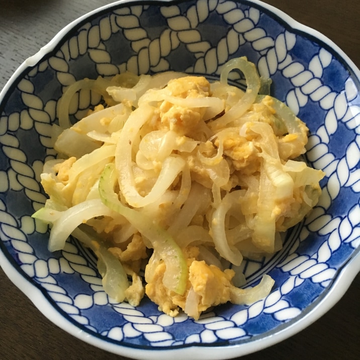 材料3品で美味しい 新玉ねぎの卵とじ